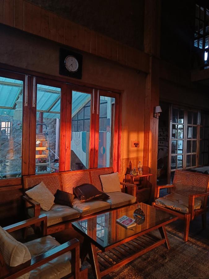 Хостел Sugar Cube Retreat Шимла Экстерьер фото